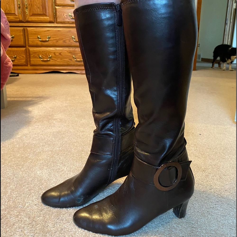 Brown womens boots